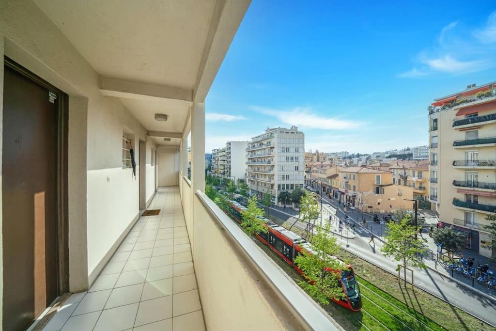 La Prom - A Two Bedroom Apartment With A Sea View 尼斯 外观 照片
