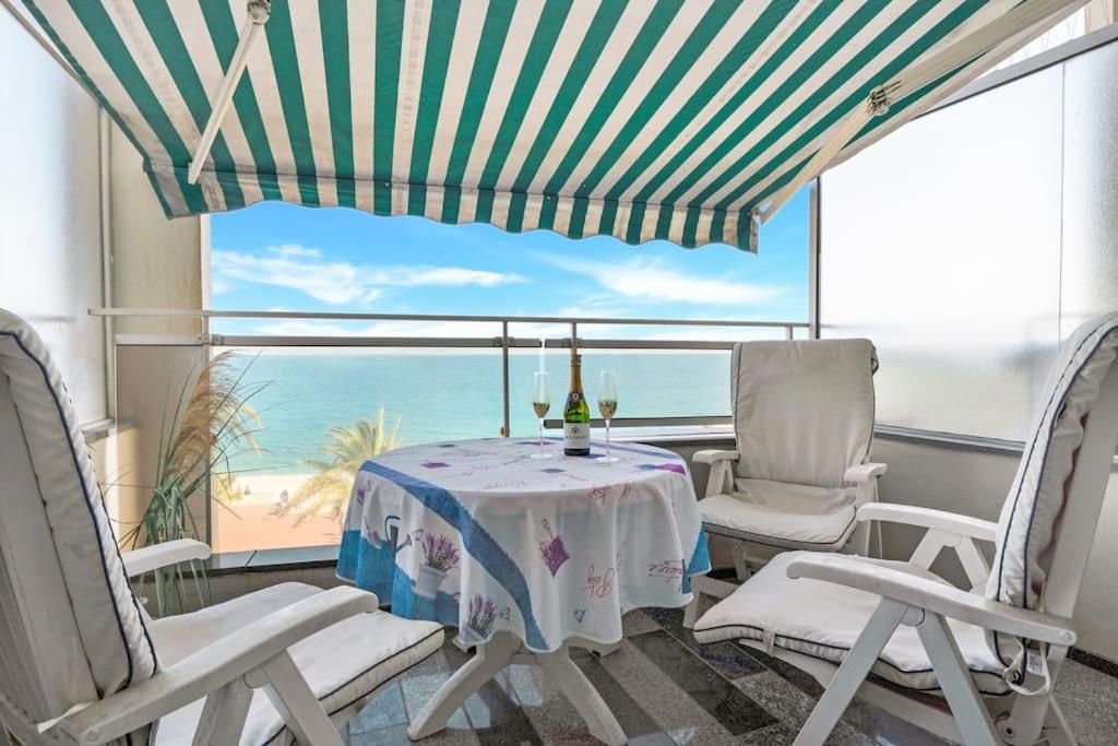 La Prom - A Two Bedroom Apartment With A Sea View 尼斯 外观 照片